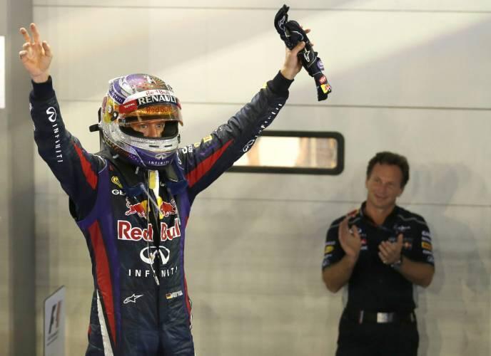 Sebastian Vettel wins in Singapore