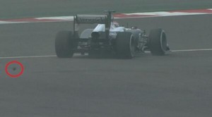 Maldonado lost a wheel nut during FP2