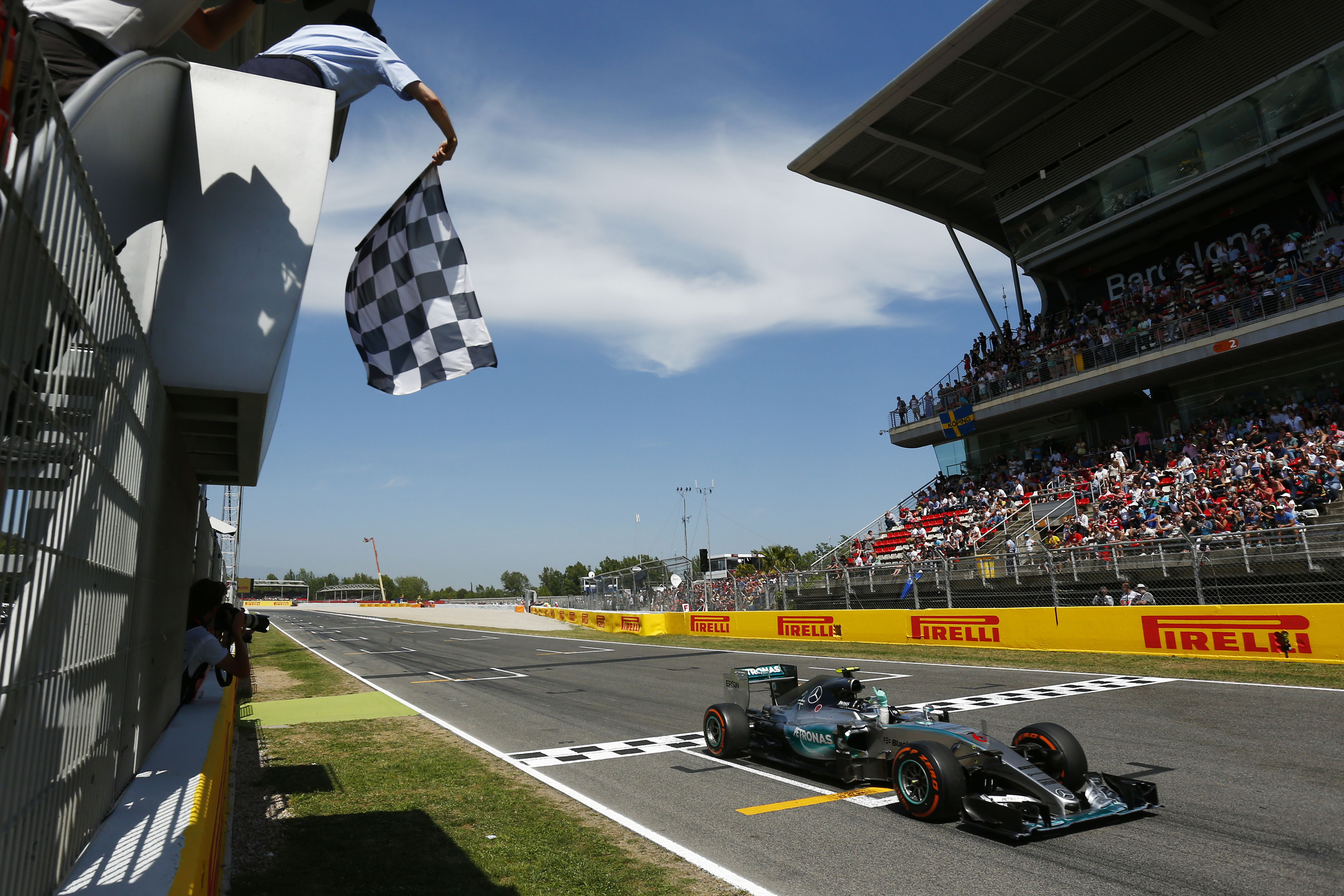 Nico Rosberg_Spain 2015 Chequered Flag