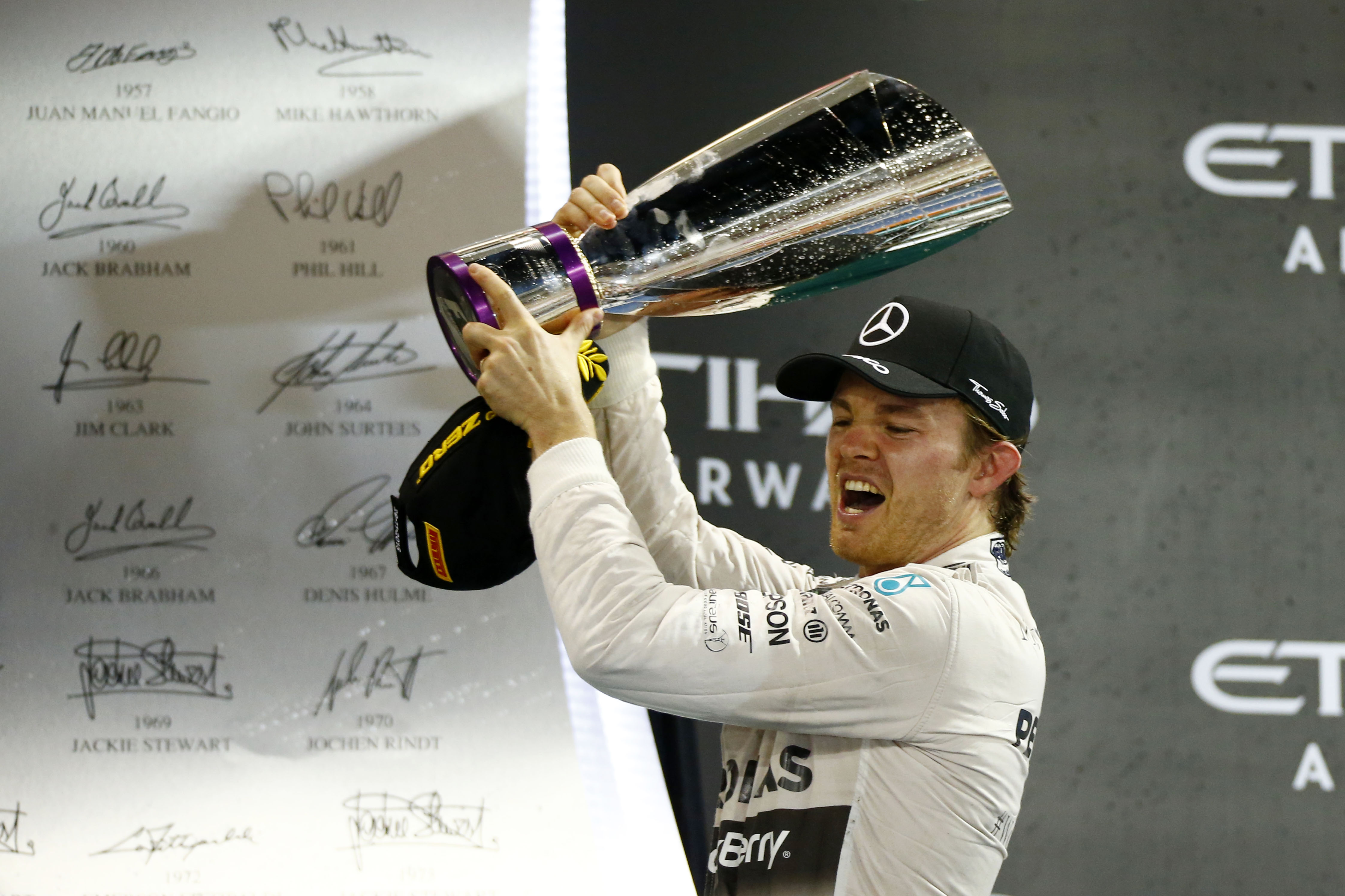 Nico Rosberg_Abu Dhabi 2015_Podium3