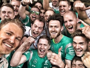 Nico Rosberg and his Mercedes AMG Petronas team mates - a selfie after the Chinese GP