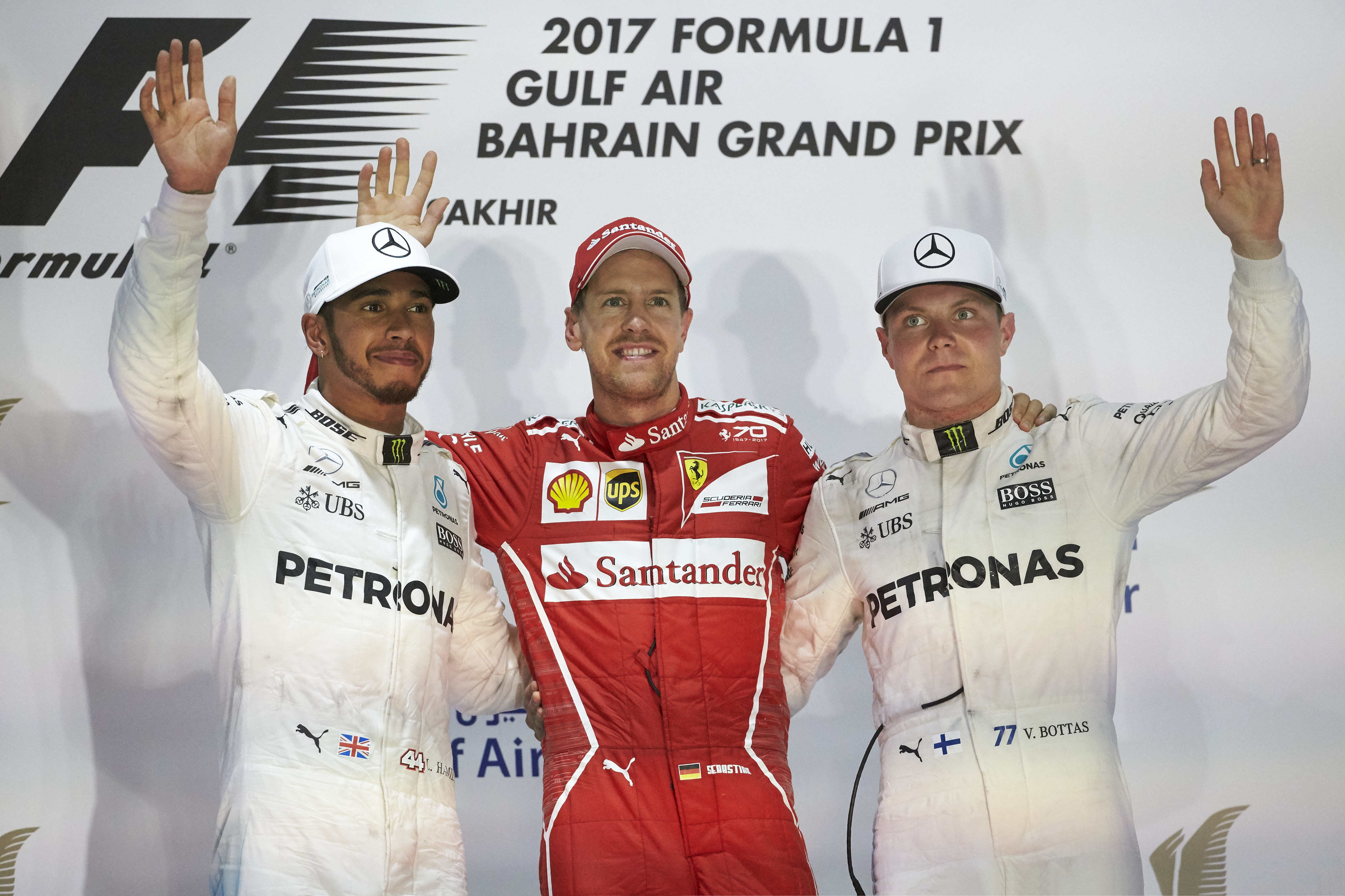 Formel 1 - Mercedes-AMG Petronas Motorsport, Großer Preis von Bahrain 2017. Lewis Hamilton, Valtteri Bottas ;

Formula One - Mercedes-AMG Petronas Motorsport, Bahrain GP 2017. Lewis Hamilton, Valtteri Bottas;