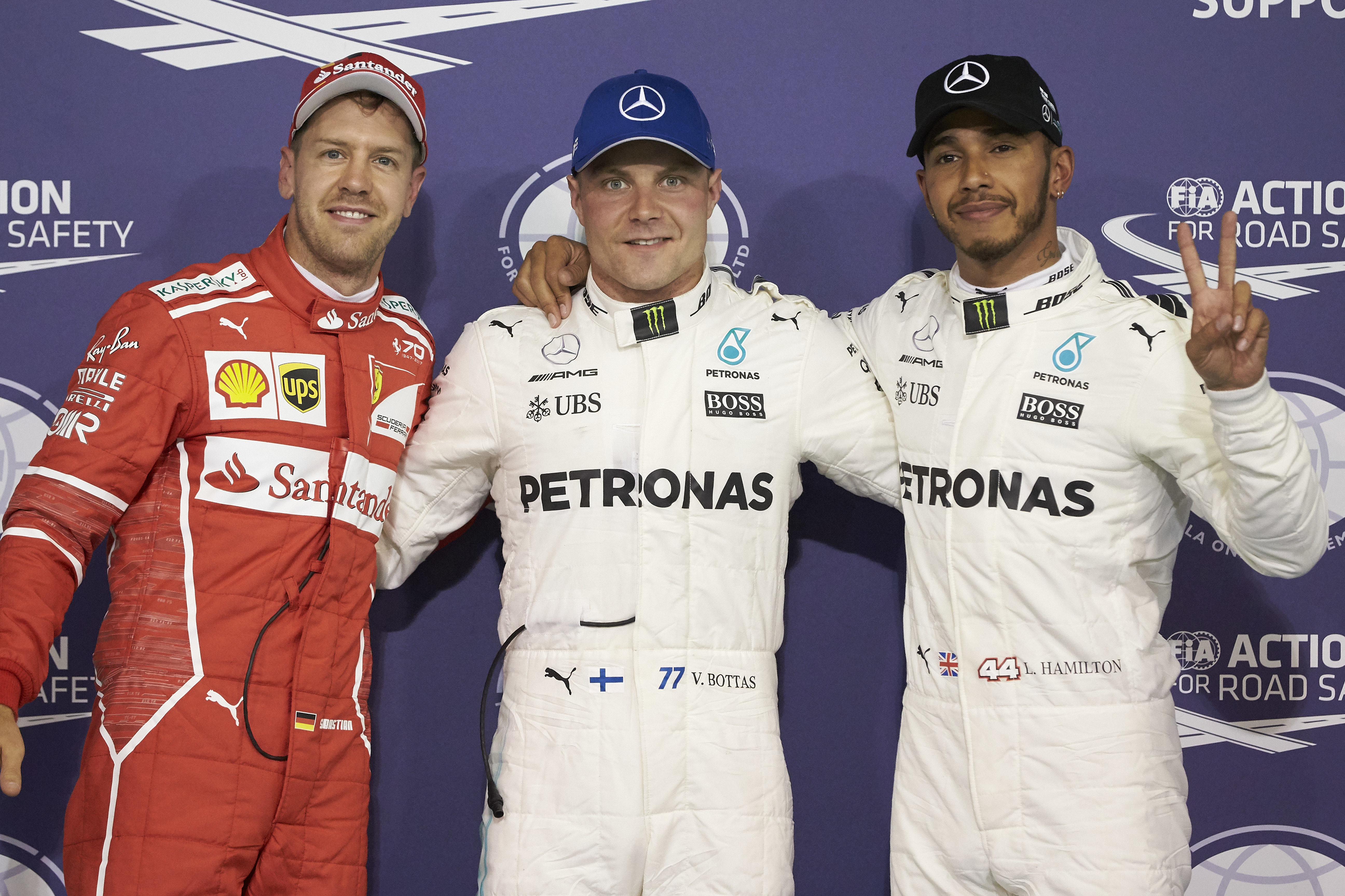 Formel 1 - Mercedes-AMG Petronas Motorsport, Großer Preis von Abu Dhabi 2017. Lewis Hamilton, Valtteri Bottas 

Formula One - Mercedes-AMG Petronas Motorsport, Abu Dhabi GP 2017. Lewis Hamilton, Valtteri Bottas