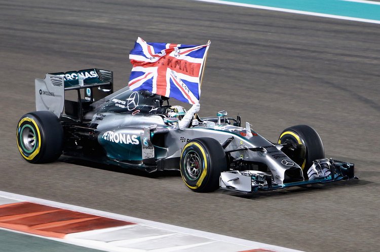 F1 2014: Season Finale - Hamilton With Destiny