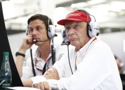 Niki Lauda and Toto Wolff. Mercedes F1 team bosses.