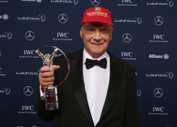 Niki Lauda wins the Laureus Lifetime Achievemant Award