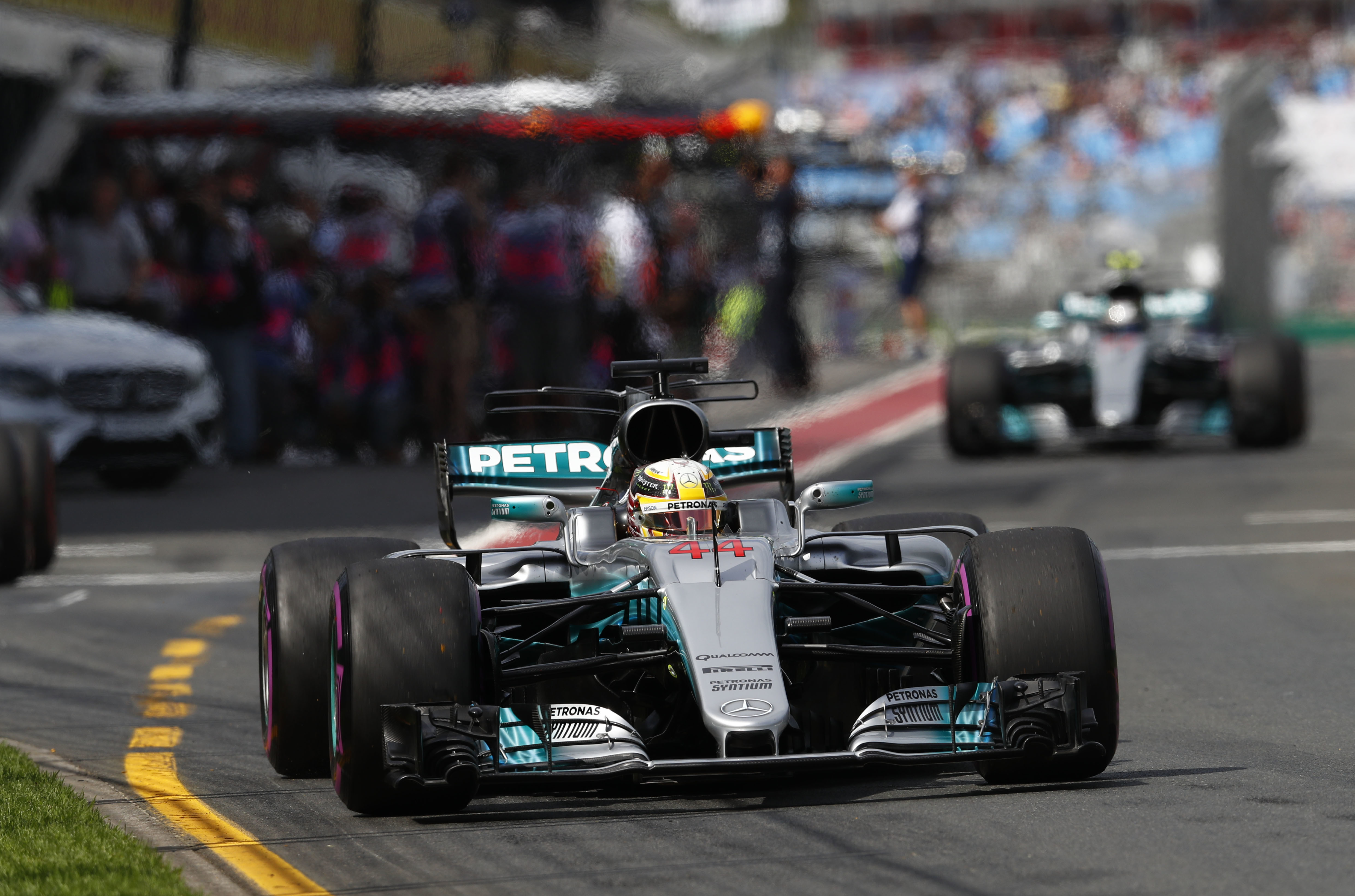 F1 2017 Australian Gp Qualifying Report Hamilton Leads